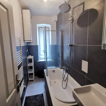 Appartement Apartmenthaus In *